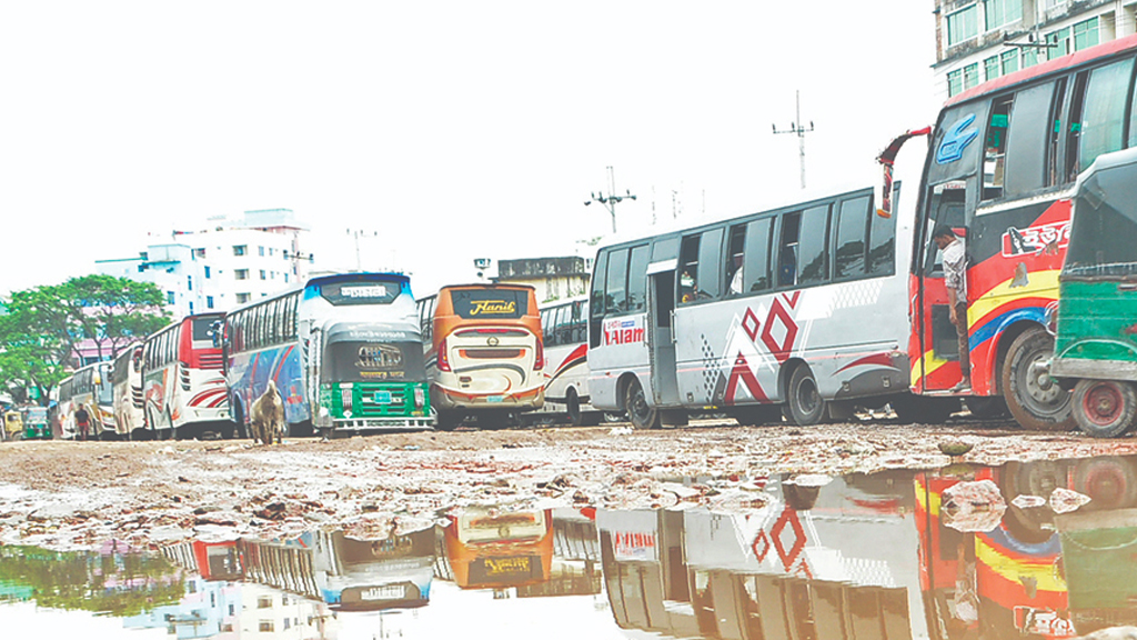 চট্টগ্রামে বাসশ্রমিকদের ৩৬ ঘণ্টার কর্মবিরতি কাল