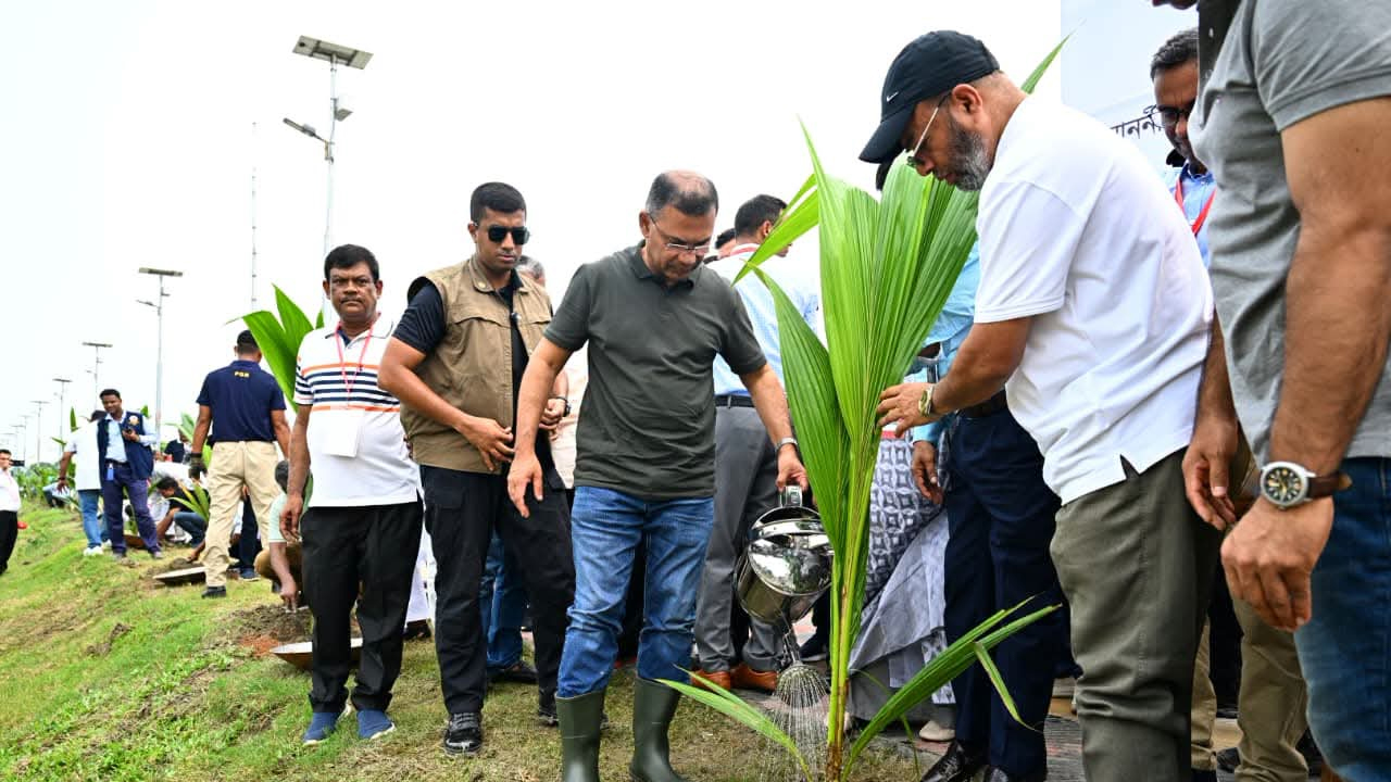 আমরা স্বৈরাচার‌কে দেশ থে‌কে বিদায় ক‌রে‌ছি: ব‌রিশা‌লে প্রধানমন্ত্রী তা‌রেক রহমান