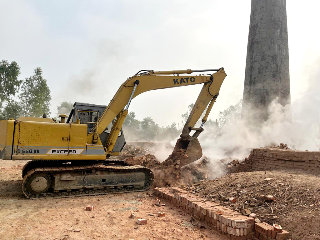 টাঙ্গাইলে ৫ ইটভাটায় অভিযান, ২৯ লাখ টাকা জরিমানা
