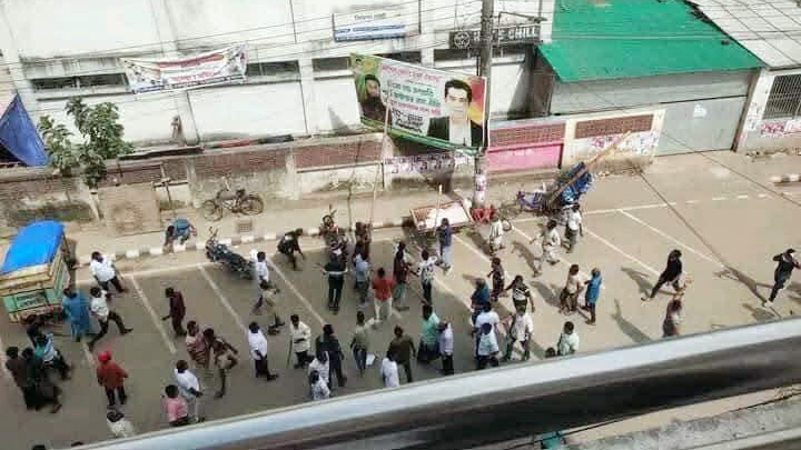 ভোলায় বিএনপি ও বিজেপি নেতা-কর্মীদের মধ্যে সংঘর্ষ, আহত ৩০