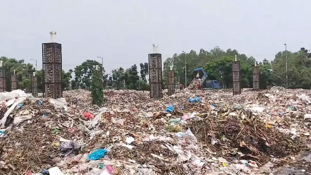 যন্ত্রপাতির অভাবে প্ল্যান্টই ‘বর্জ্য’