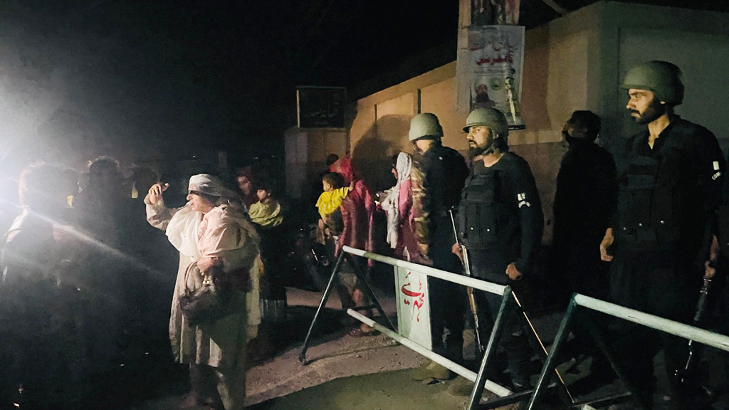 ভারতের ক্ষেপণাস্ত্র হামলায় পাকিস্তানে দুই শিশুসহ নিহত ৭