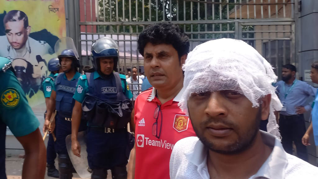আইইবিতে বিএনপিপন্থী প্রকৌশলীদের ওপর আওয়ামীপন্থীদের হামলা, আহত ১৫