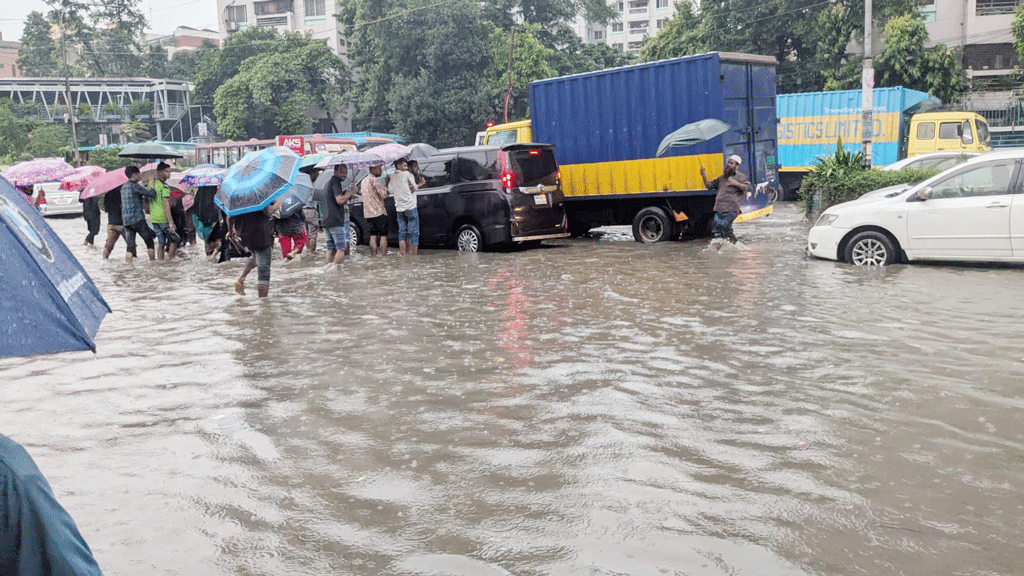 আশ্বিনে ৯ ঘণ্টায় ১০৫ মিলিমিটার বৃষ্টি কি স্বাভাবিক, যা বলছে আবহাওয়া অধিদপ্তর