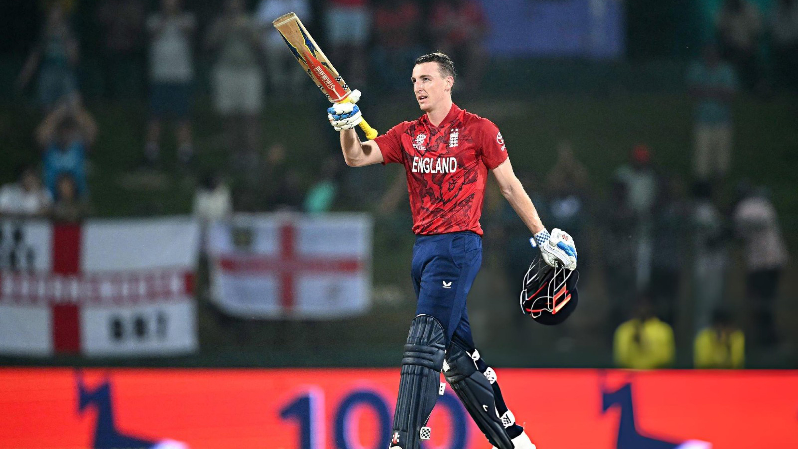 পাকিস্তানকে খাদের কিনারায় ঠেলে ইংল্যান্ডকে সেমিতে তুললেন ব্রুক