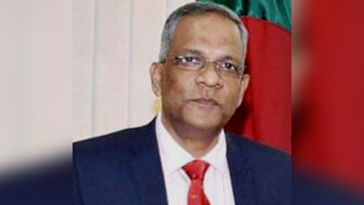 ডিজিএফআইয়ের সাবেক মহাপরিচালক শেখ মামুন খালেদ
আটক