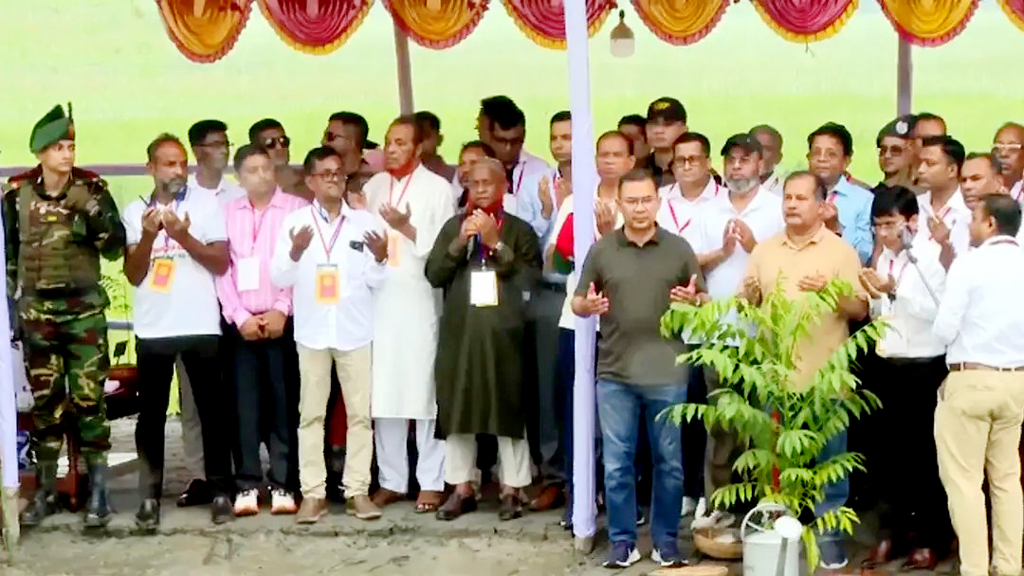 প্রথম বরিশাল সফরে গৌরনদীতে প্রধানমন্ত্রী, উদ্বোধন করবেন বৃক্ষরোপণ ও ফ্যামিলি কার্ড কর্মসূচির