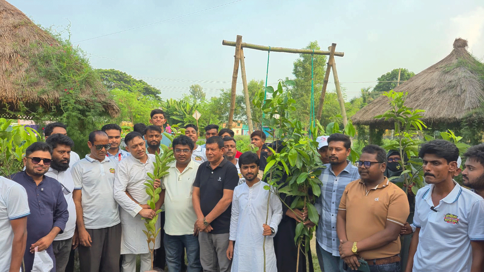 বগুড়ায় পাঠকবন্ধুর বৃক্ষরোপণ কর্মসূচি