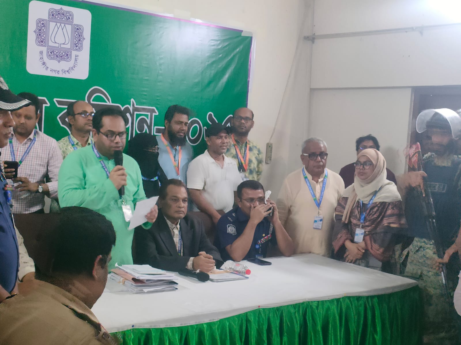 জাকসুর কার্যকরী সদস্য নির্বাচিত হলেন যাঁরা