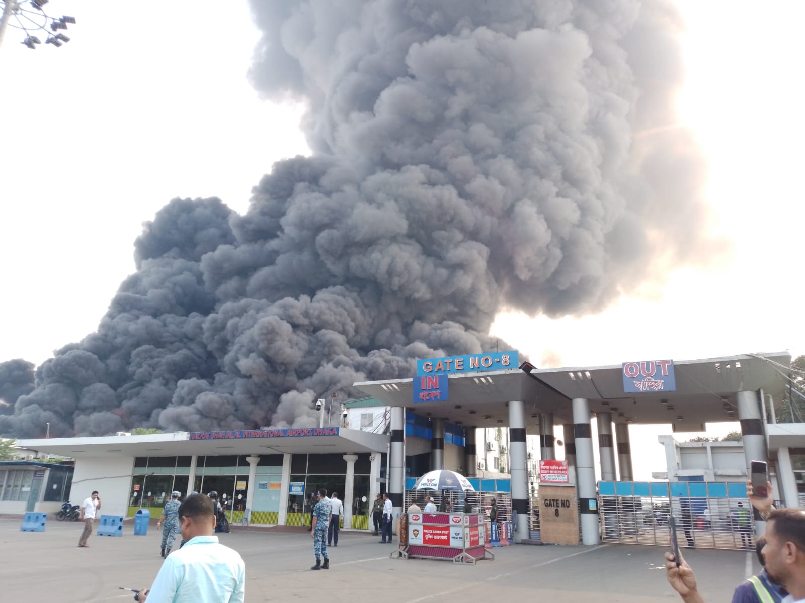 শাহজালালে কার্গো এলাকায় আগুন, ফ্লাইট চলাচল স্বাভাবিক