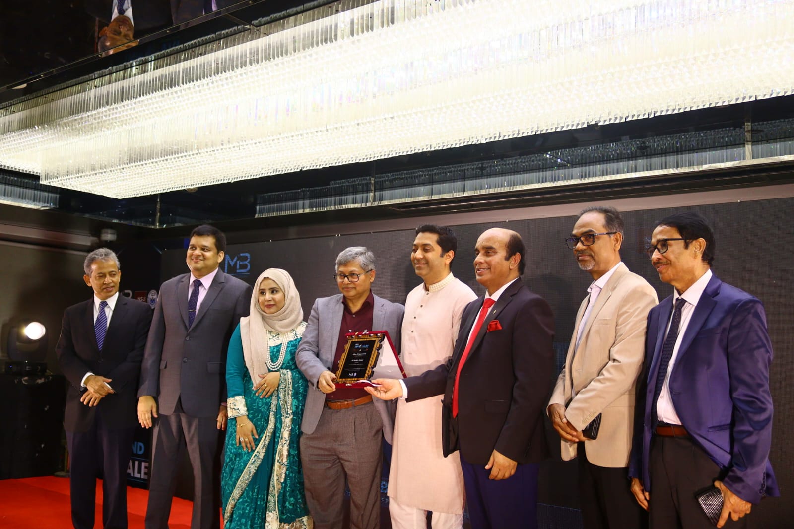 ৮০৩ দলের স্বপ্ন, একটিই মুকুট: ব্যবসায়িক কেস প্রতিযোগিতায় বিইউপির জয়