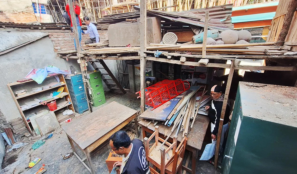 বরিশালে ওয়ার্কার্স পার্টির কার্যালয়ে হামলা-ভাঙচুর