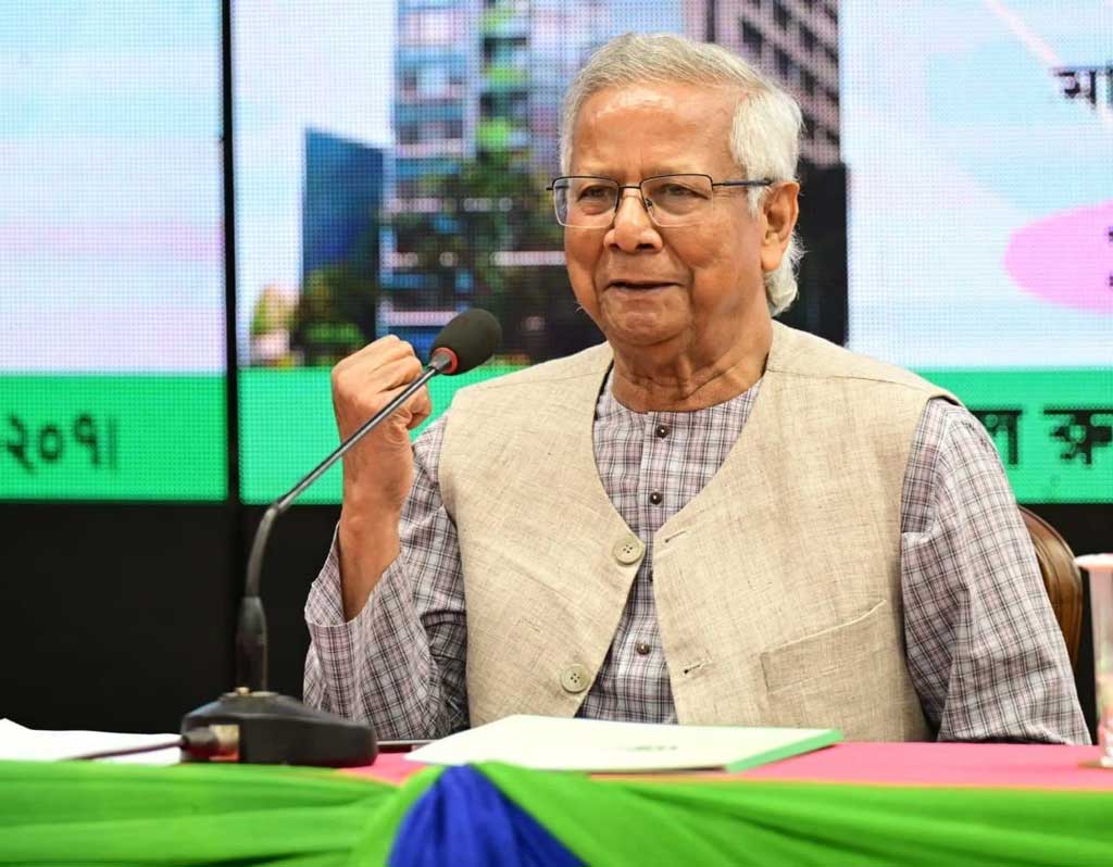 শনিবার রাজধানীর আগারগাঁওয়ে মাইক্রো ক্রেডিট রেগুলেটরি অথোরিটির (এমআরএ) নবনির্মিত ভবন উদ্বোধন করেন প্রধান উপদেষ্টা। ছবি: প্রধান উপদেষ্টার ফেসবুক