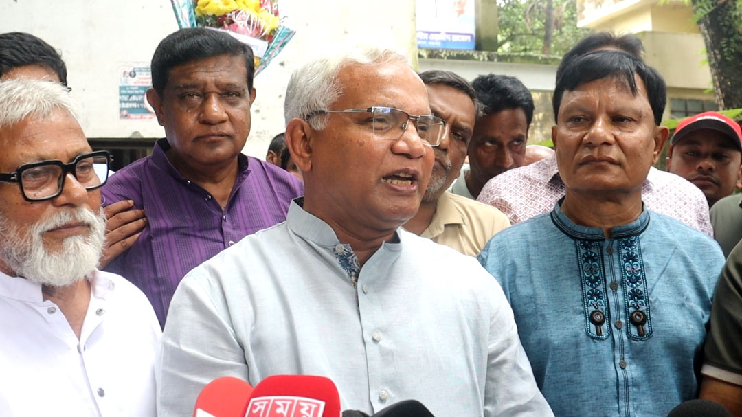 ঘুপচি রাজনীতিতে বিশ্বাস করি না, সৎ সাহস থাকলে আদালতে আসুন: ডা. জাহিদ
