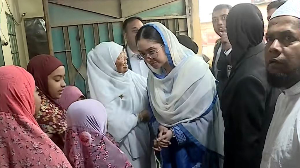 মাদ্রাসার শিক্ষার্থীদের জন্য এক মাসের ইফতার-সেহরির ব্যবস্থা করলেন জাইমা রহমান