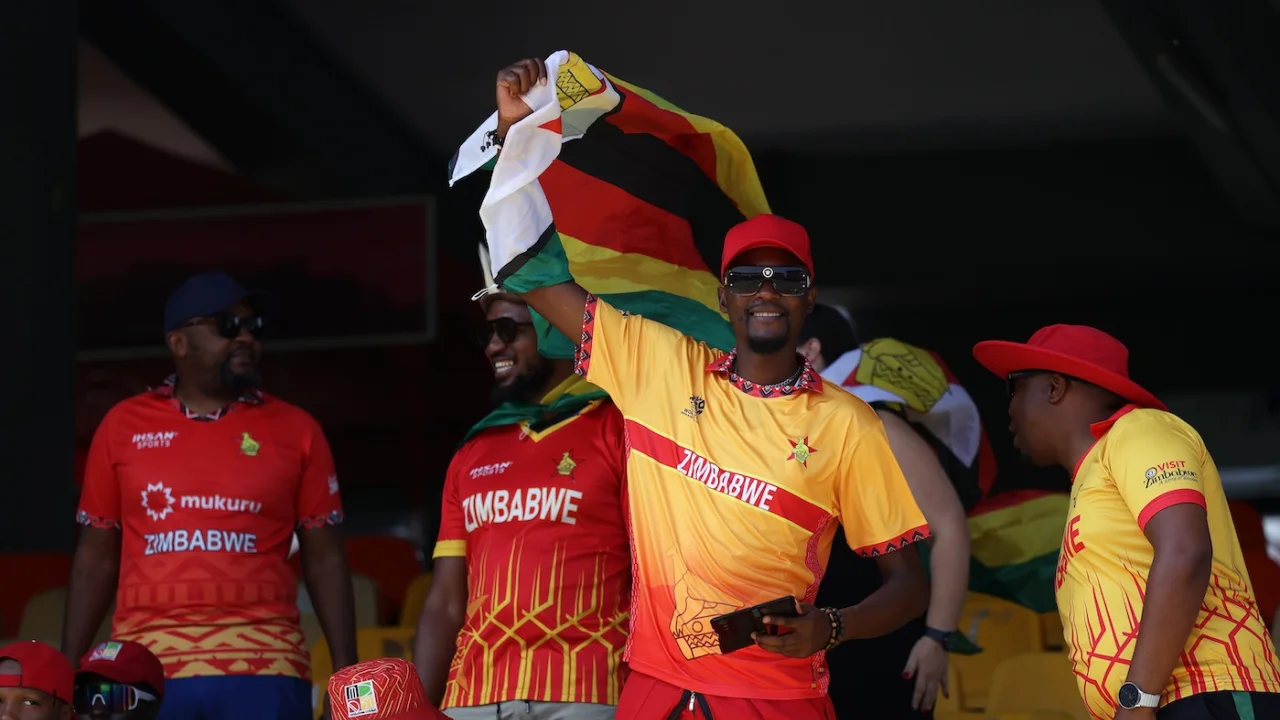 ভারতে খেলা দেখতে আর্থিক সহায়তা চাইছেন জিম্বাবুয়ের ভক্ত-সমর্থকেরা