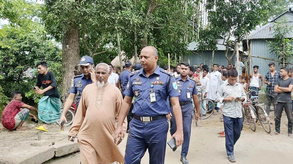 কিশোরগঞ্জে গাছ লাগানো নিয়ে দ্বন্দ্বে ভাই-বোনকে হত্যা