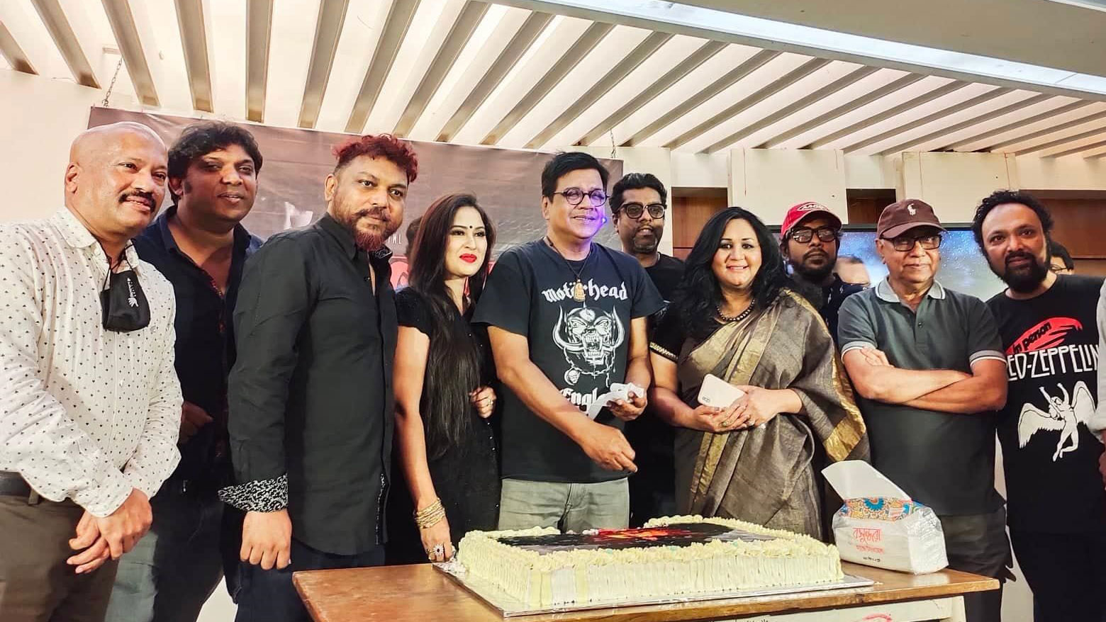 তমালের ‌নতুন পরিচয়, নজর দিয়ে আত্মপ্রকাশ