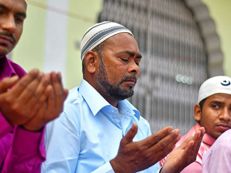 নেপাল: কাঠমান্ডু মসজিদে ধর্মপ্রাণ মুসলমানেরা ঈদের নামাজ ও প্রার্থনা করেছেন। ছবি: সংগৃহীত