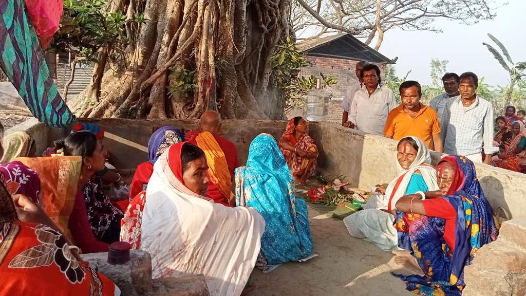 অরক্ষিত ১৫০ বছরের কালীমন্দির