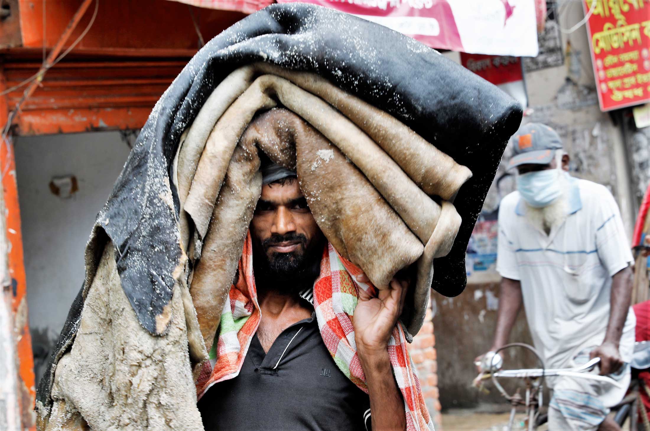 চামড়া খাতে ন্যূনতম মজুরি ২২,৭৭৬ টাকা করার প্রস্তাব সিপিডির