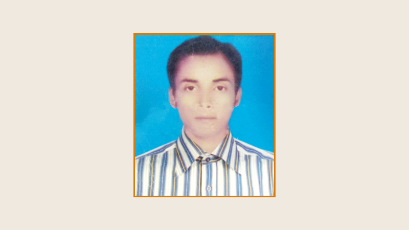 ১২ বছর আগে অভিমান করে বাড়ি ছাড়া ছেলের পানে আজও বাবা