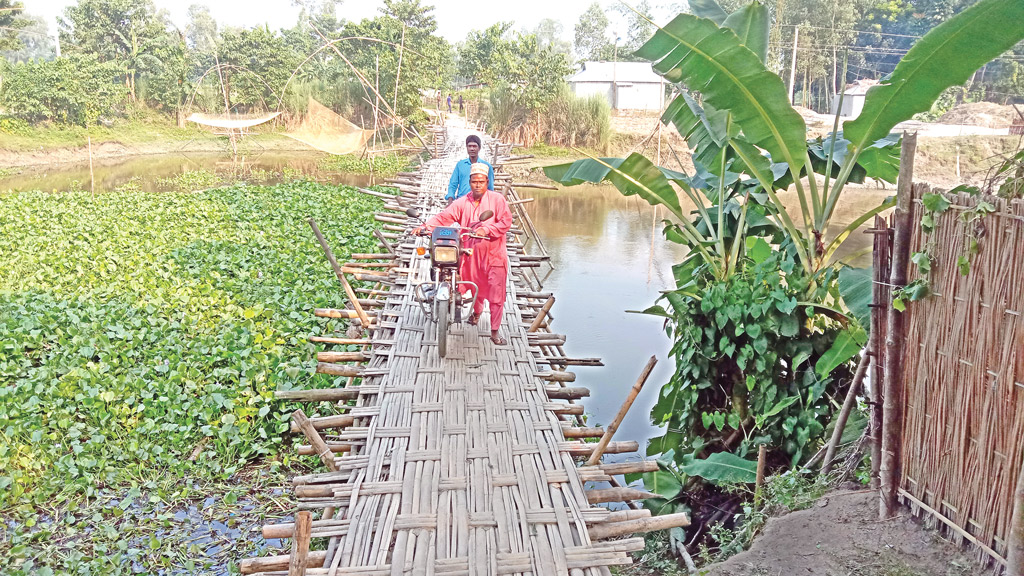 অবহেলিত গ্রাম চর তাম্বুলপুর