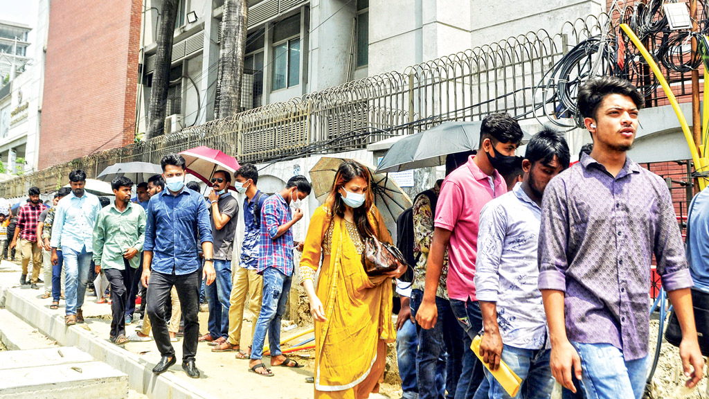 পাসপোর্ট পেতে ভোগান্তি কবে শেষ হবে