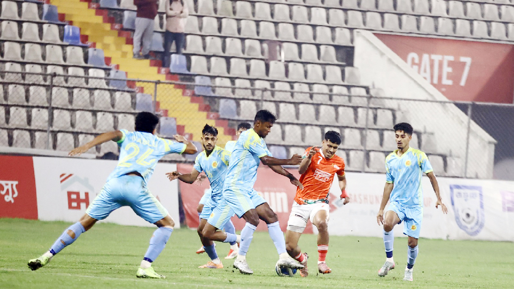 দিয়াবাতের পেনাল্টি মিস, কিংসকে হারাতে পারেনি আবাহনী