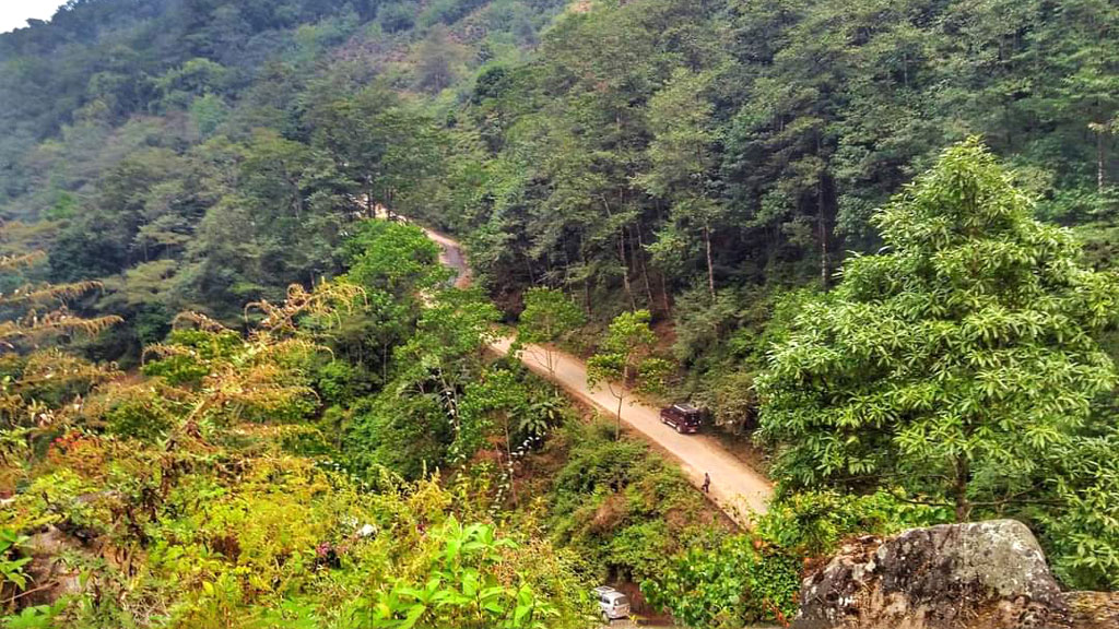 দার্জিলিংয়ের সেই গোমড়ামুখো চালক