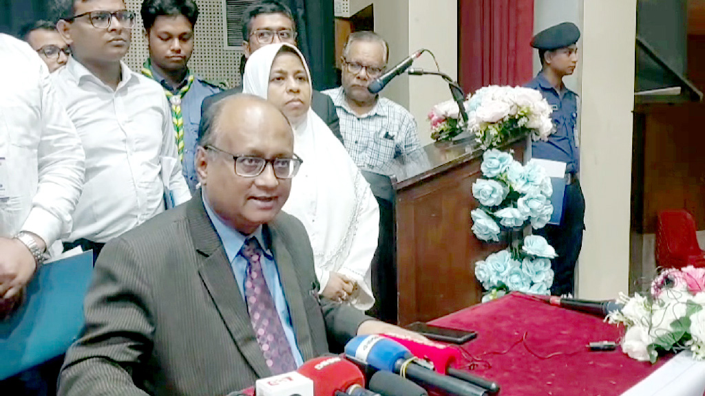 নির্বাচনে কালোটাকা ব্যবহারকারীদের প্রত্যাখ্যান করুন: দুদক চেয়ারম্যান