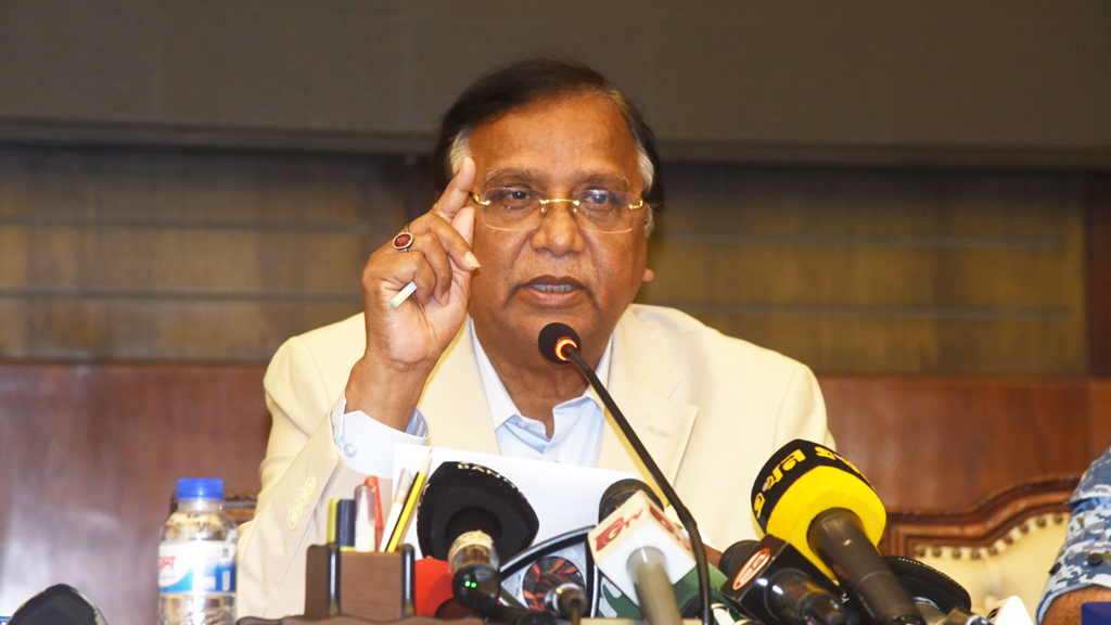 ১০০ টাকার বেশি ময়লার বিল নিলে বাতিল হবে লাইসেন্স: ডিএসসিসি প্রশাসক