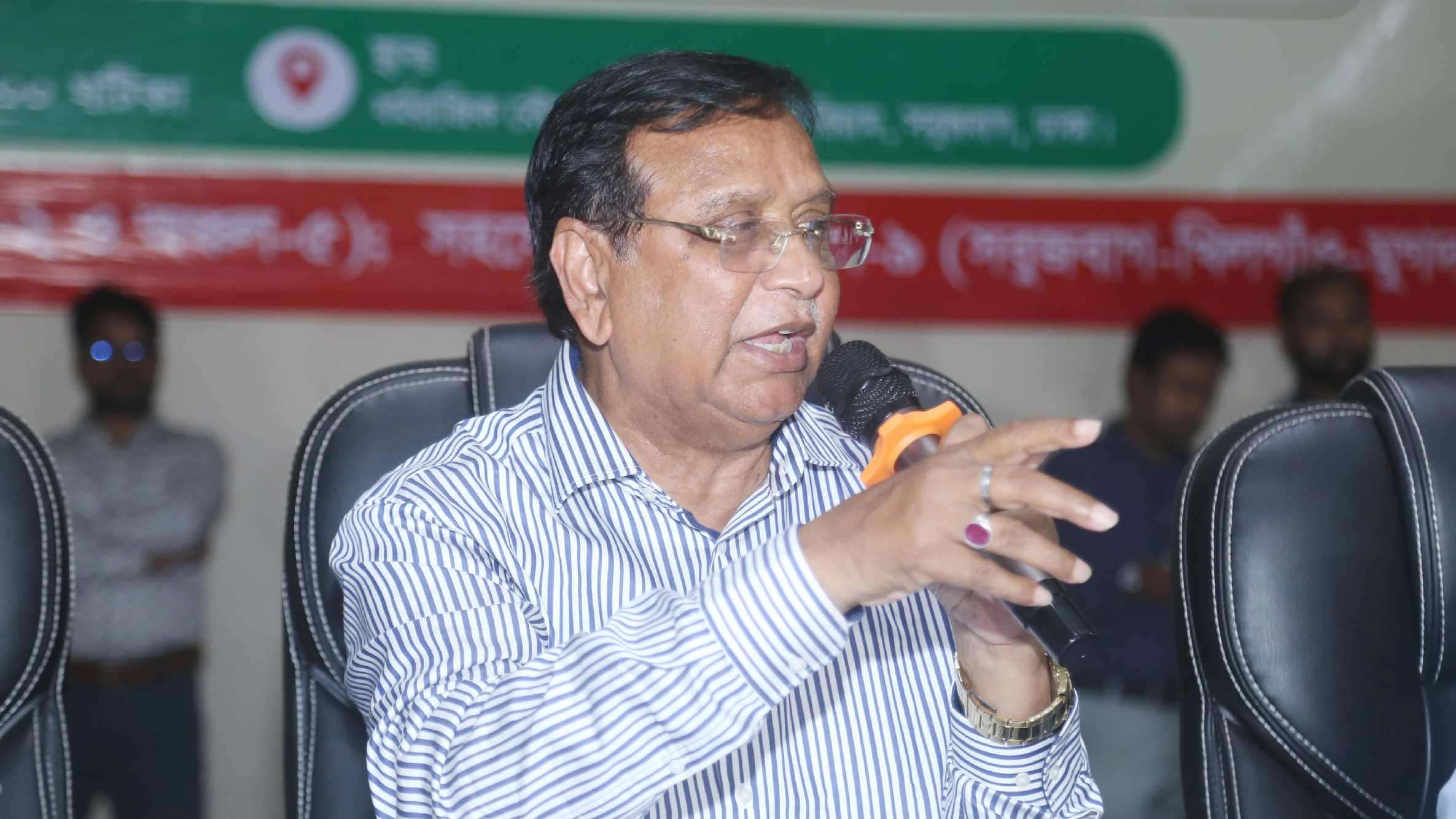 নাগরিক সেবায় অবহেলা করলে প্রয়োজনে চাকরিচ্যুত করা হবে: ডিএসসিসি প্রশাসক