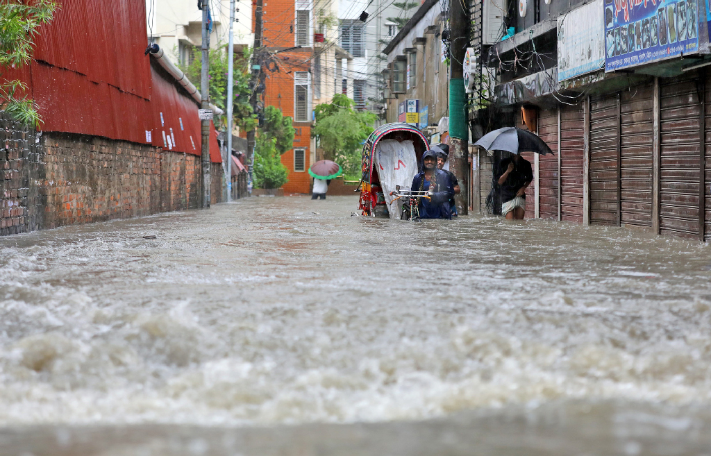 বৈরী আবহাওয়ার কারণে মিরসরাইয়ের সব পাহাড়ি ঝরনায় প্রবেশ বন্ধ