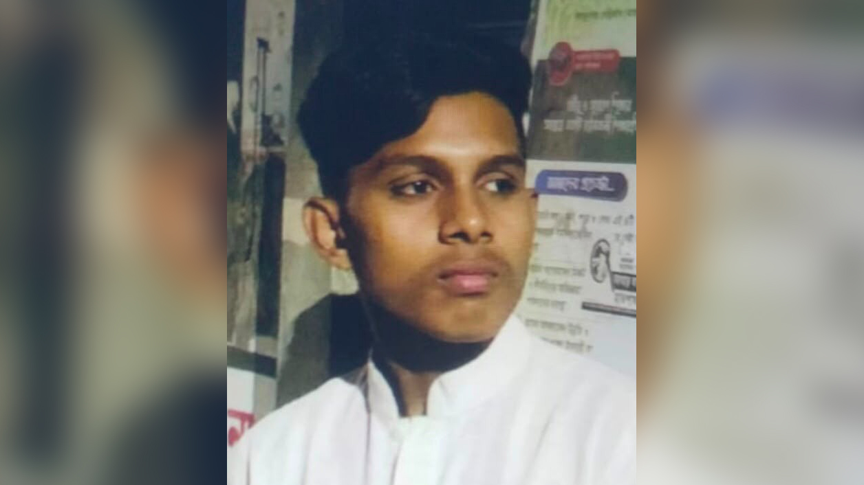 কক্সবাজার সৈকতে গোসলে নেমে নিখোঁজ পর্যটকের ১৭ ঘণ্টা পর মরদেহ উদ্ধার