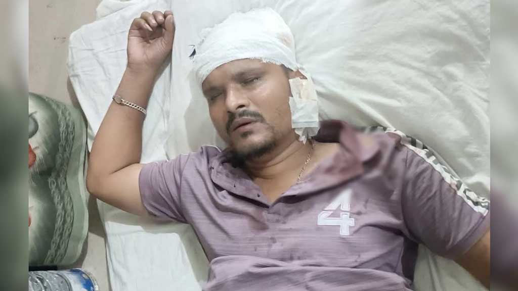 কুমিল্লায় যুবদল নেতাকে কুপিয়ে জখম
