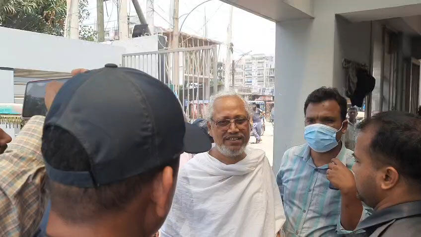 জামিনে কারামুক্ত বাউলশিল্পী আবুল সরকার