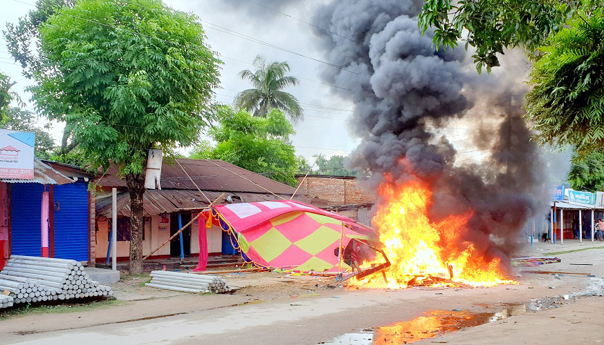 ঠাকুরগাঁওয়ে বিএনপির সভামঞ্চে অগ্নিসংযোগ