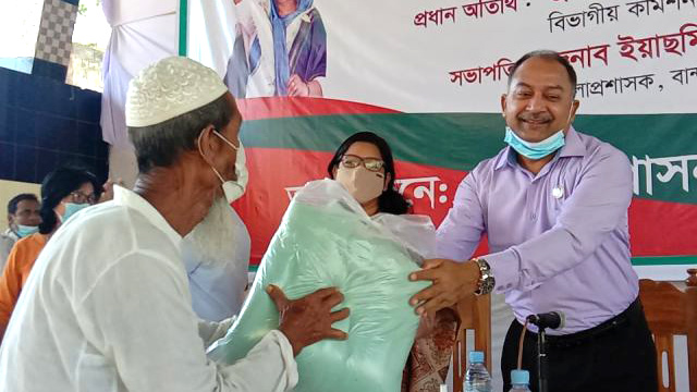 ২৪০০ জন পাচ্ছেন প্রধানমন্ত্রীর কম্বল