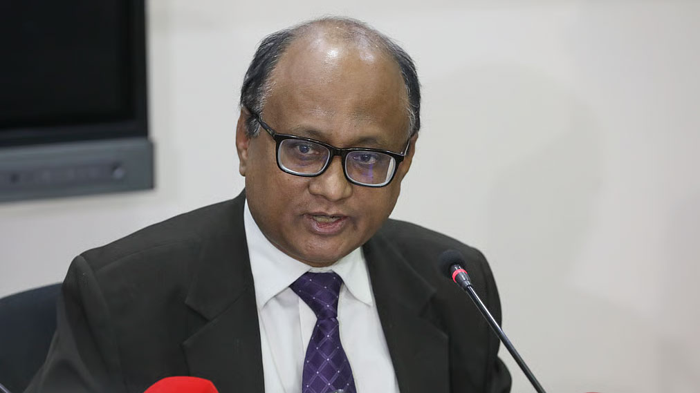 ৫ আগস্টের পর দুর্নীতিবাজদের কোটি টাকায় সীমান্ত পার করে দিয়েছেন রাজনৈতিক এলিটরা: দুদক চেয়ারম্যান