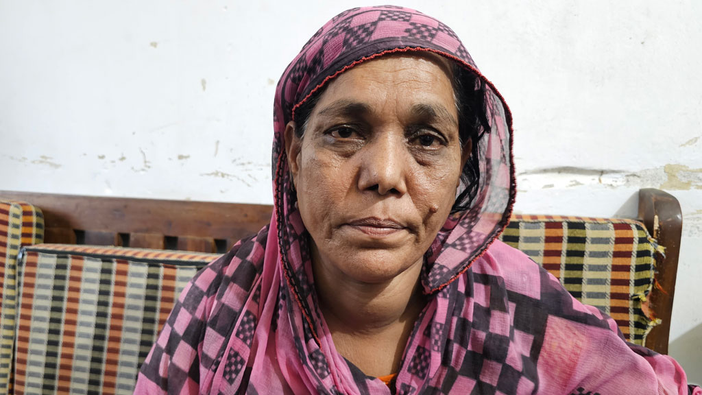 ধামইরহাট সীমান্তে এক নারীকে পুশ ইন করেছে বিএসএফ
