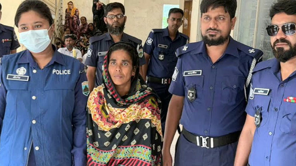 বিড়াল হত্যার অভিযোগে আদমদীঘিতে নারী গ্রেপ্তার