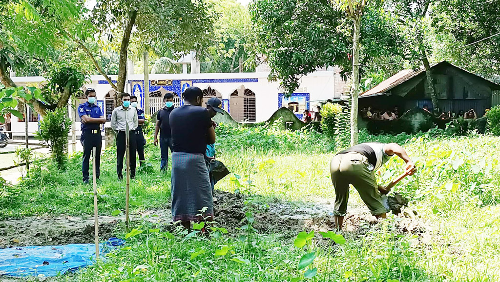 কালীগঞ্জে প্রসূতির মৃত্যুর ৪৭ দিন পর মরদেহ উত্তোলন