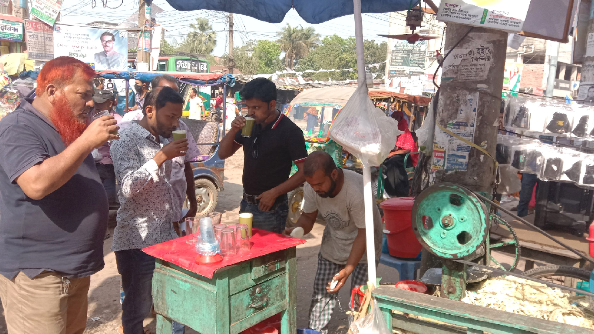 গরমে কদর আখের রসের, কমেছে লাভ