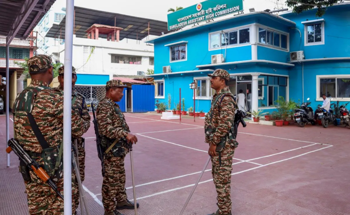 ত্রিপুরায় বাংলাদেশের সহকারী হাইকমিশনে হামলার ঘটনায় আটক ৭, তিন পুলিশ বরখাস্ত