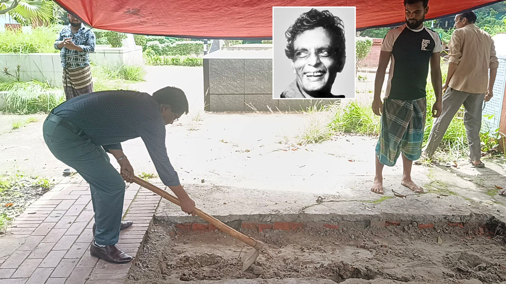 শহীদ বুদ্ধিজীবী কবরস্থানে স্থানান্তর হলো আহমদ ছফার দেহাবশেষ