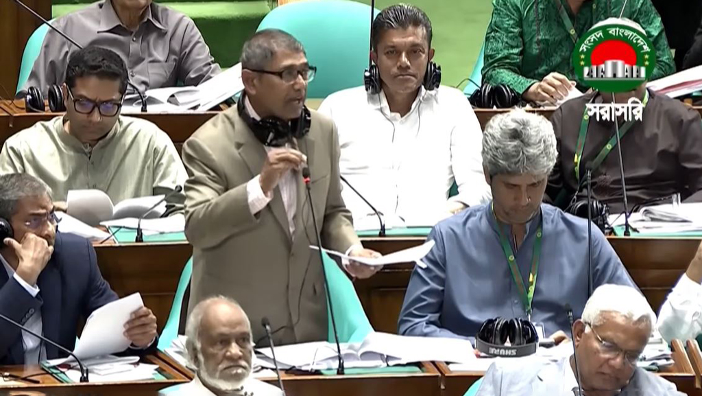 অমুক্তিযোদ্ধারা কীভাবে মুক্তিযোদ্ধার তালিকায়, এ নিয়ে মন্ত্রণালয় কাজ করছে: সংসদে মন্ত্রী