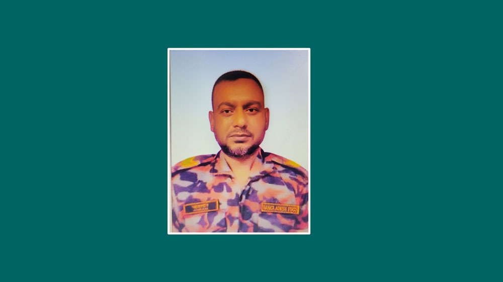 সড়ক দুর্ঘটনায় উদ্ধারকাজে বেরিয়ে ট্রাকচাপায় নিহত ফায়ার সার্ভিস কর্মী