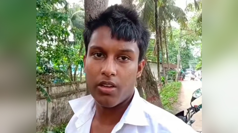 খাতা না দেখানোয় এসএসসি পরীক্ষার্থীকে ছুরিকাঘাতের অভিযোগ