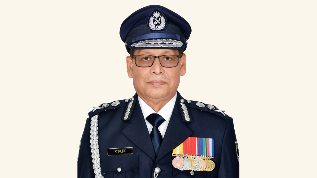 ইন্টারপোল সম্মেলন শেষে দেশে ফিরেছেন আইজিপি